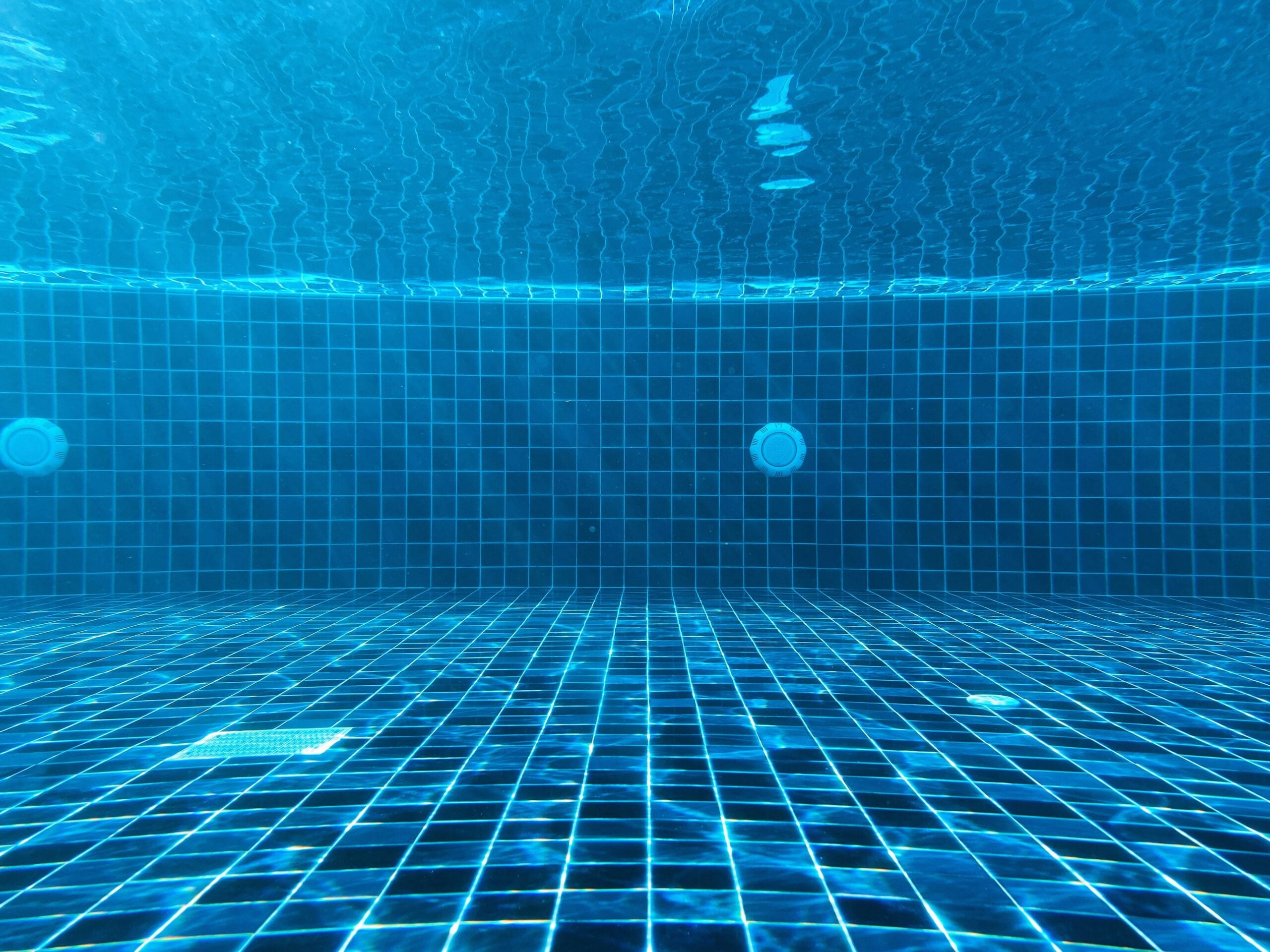 clean swimming pool